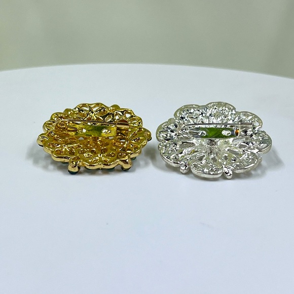 Lot of 2 Y2K Crystal Brooches - Picture 6 of 8